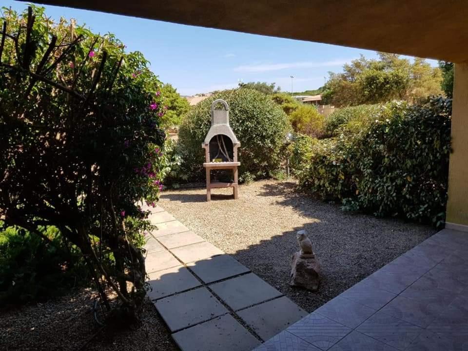 Casa Vacanze Villa Sandrina Costa Paradiso Exterior foto
